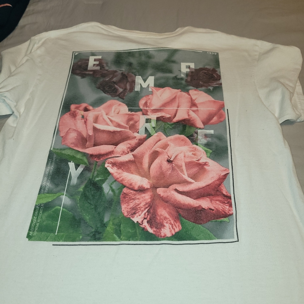 T-shirt - Picture 4 of 4